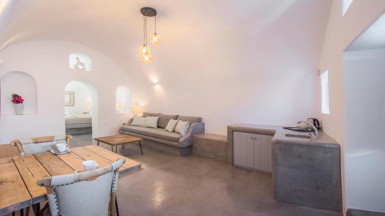 Aqua Serenity Luxury Suites Santorini Foinikiá 외부 사진