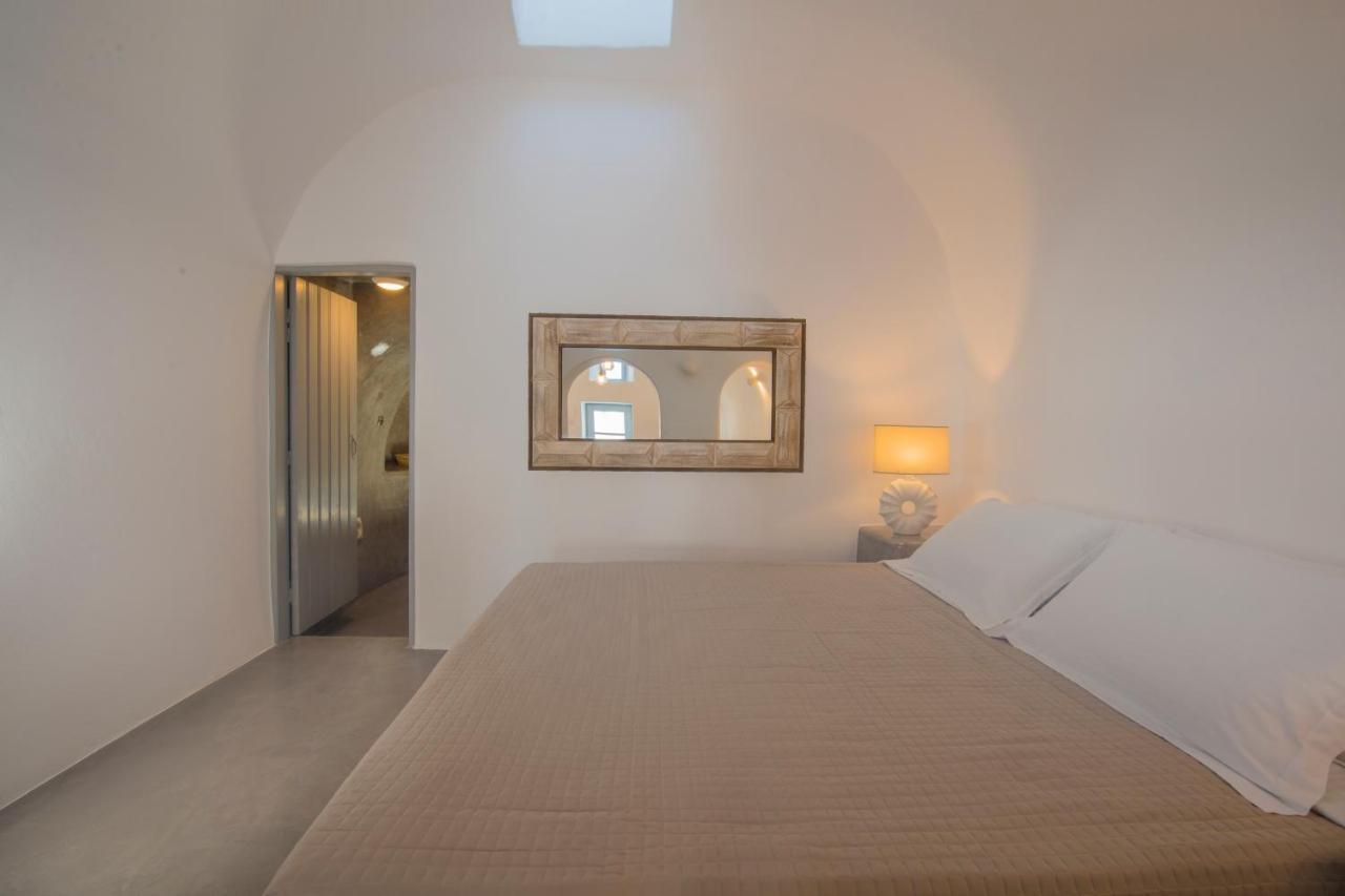 Aqua Serenity Luxury Suites Santorini Foinikiá 외부 사진